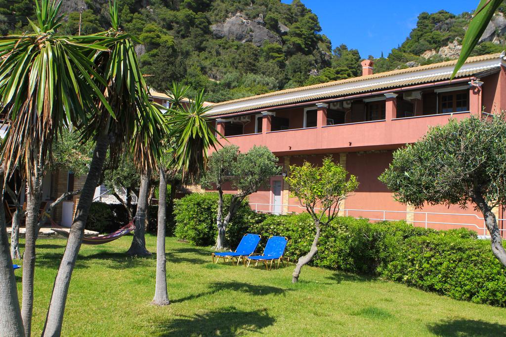 Glyfada Gorgona Apartments Zewnętrze zdjęcie