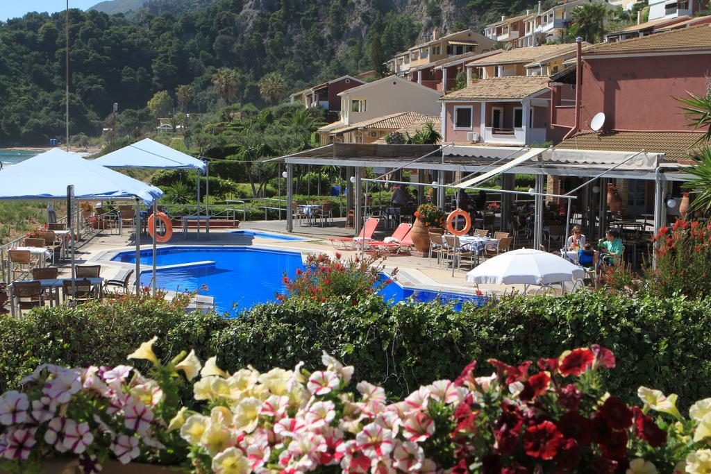 Glyfada Gorgona Apartments Zewnętrze zdjęcie