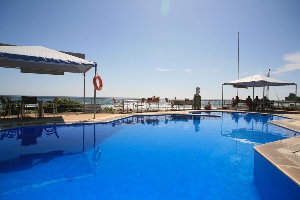 Glyfada Gorgona Apartments Zewnętrze zdjęcie