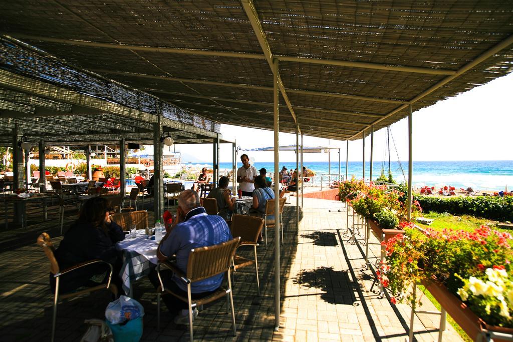 Glyfada Gorgona Apartments Zewnętrze zdjęcie