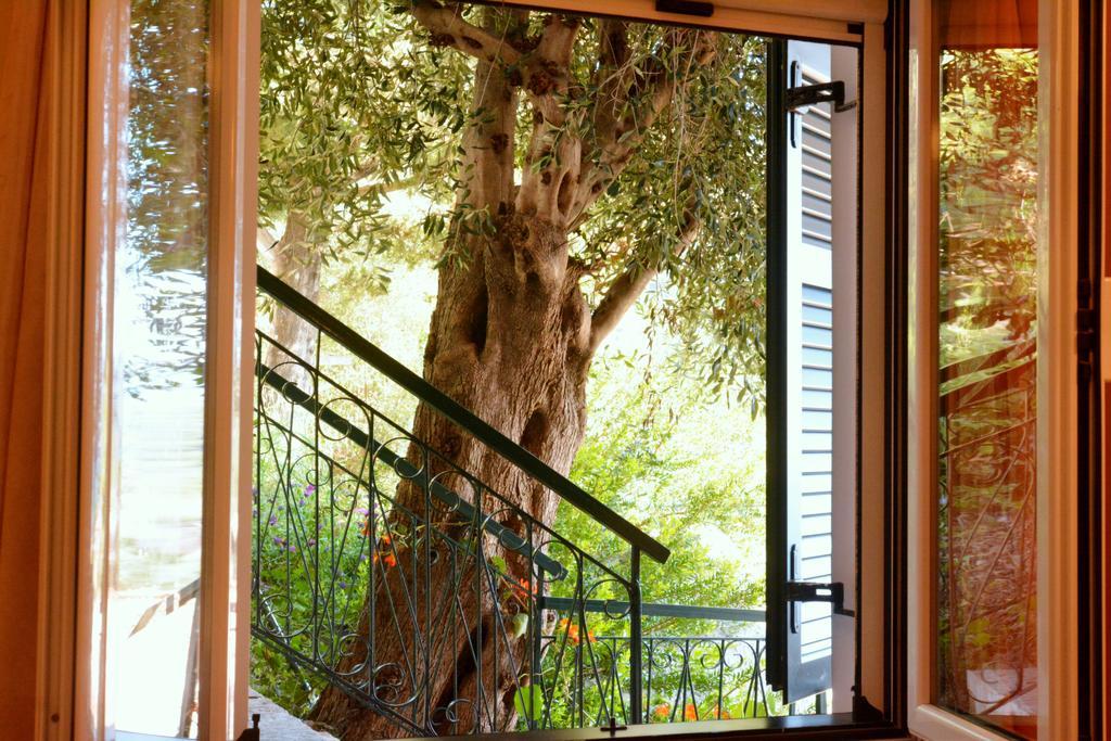 Glyfada Gorgona Apartments Zewnętrze zdjęcie