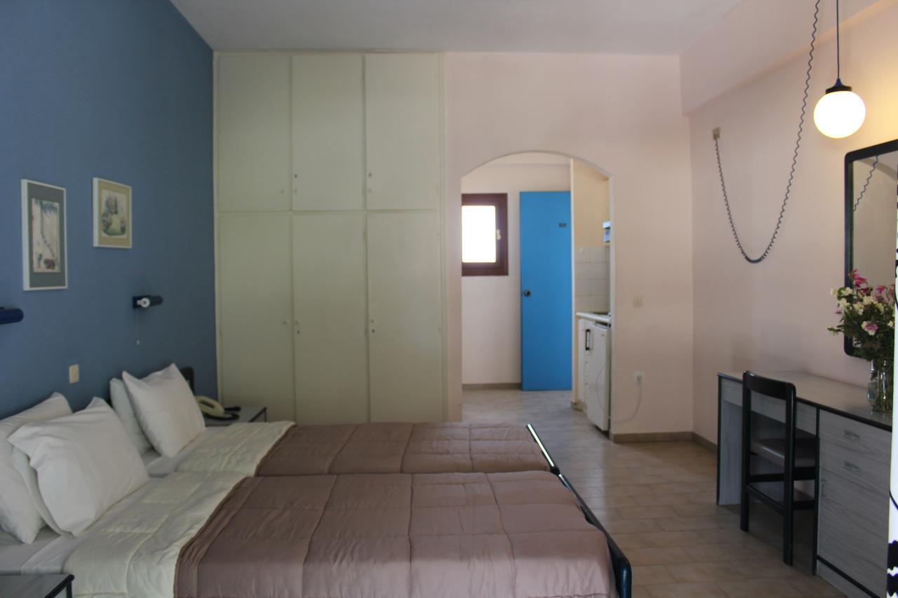 Glyfada Gorgona Apartments Zewnętrze zdjęcie