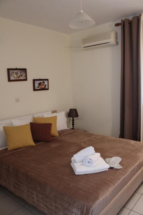 Glyfada Gorgona Apartments Zewnętrze zdjęcie